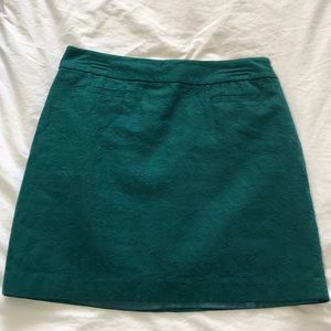 LOFT size 8 green patterned pencil skirt